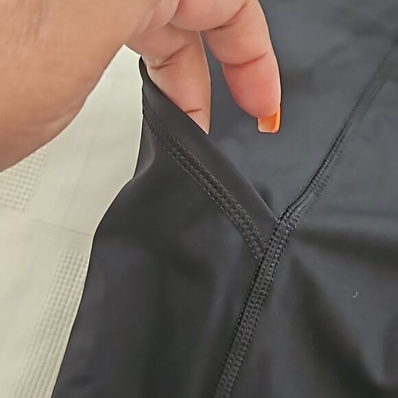 Torrid 2 Piece Active Wear High-Rise Leggings With Crop Top M/L 10 Black - Picture 13 of 16